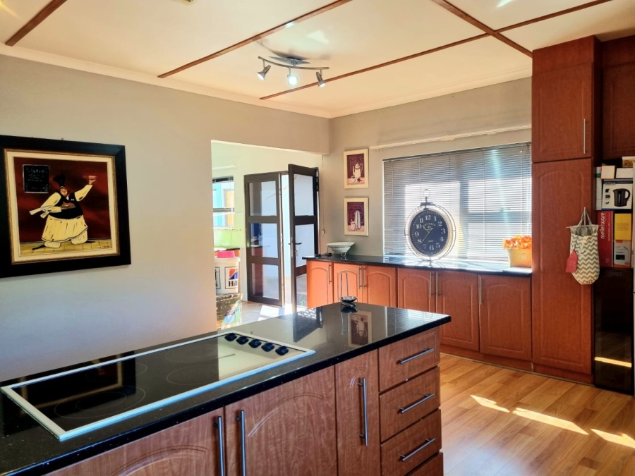 4 Bedroom Property for Sale in El Toro Park Northern Cape